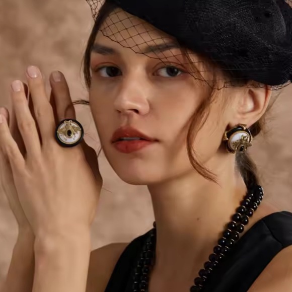 Antique Atlantis Treasure Bee Collector’s Piece Brass Ring - Picture 7 of 10